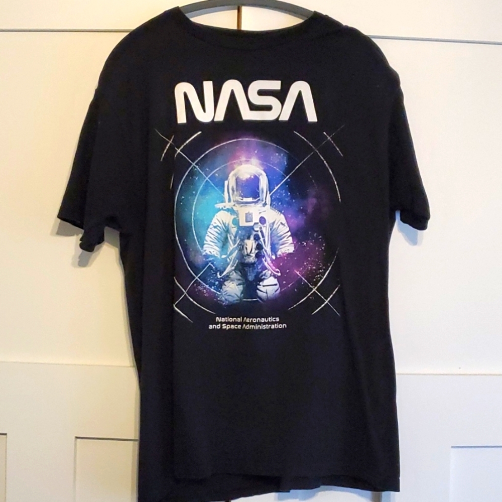 NWOT NASA tshirt